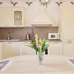 Bellissima By 4*